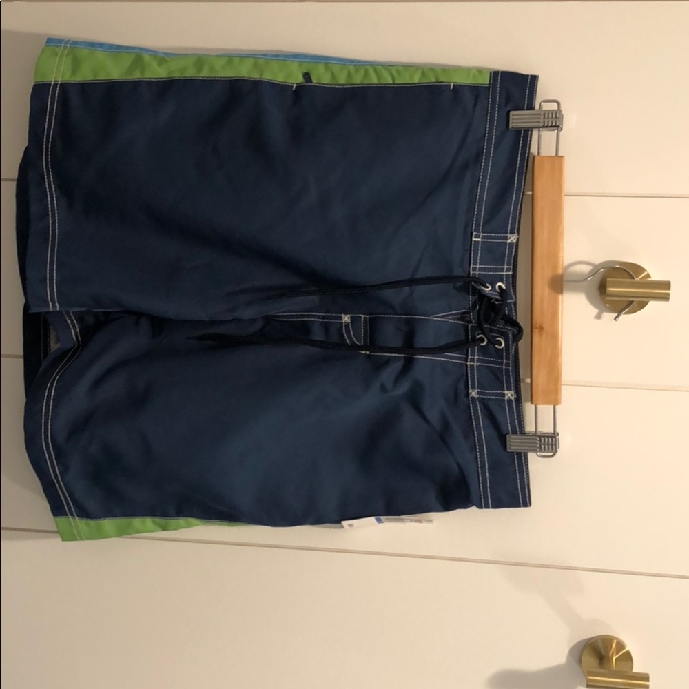 Vineyard vines Boys Xl Board Shorts